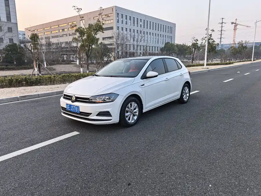 900x675_0_q87_c42_autohomecar__ChxpVWl0BZ2AHs1-AA13A3rJenk655.jpg.webp Used Volkswagen Polo 2021 Plus 1.5L Automatic Colorful Technology Edition