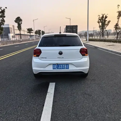 900x675_0_q87_c42_autohomecar__ChxpVWl0BamAGxEUAAvX-2y28Ro805.jpg.webp Used Volkswagen Polo 2021 Plus 1.5L Automatic Colorful Technology Edition