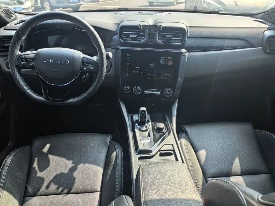 900x675_0_q87_c42_autohomecar__ChxpVWl0ZsCAXsqUAAjx-o2h8ks900.jpg.webp Used Lynk & Co 03 2021 1.5TD DCT Plus
