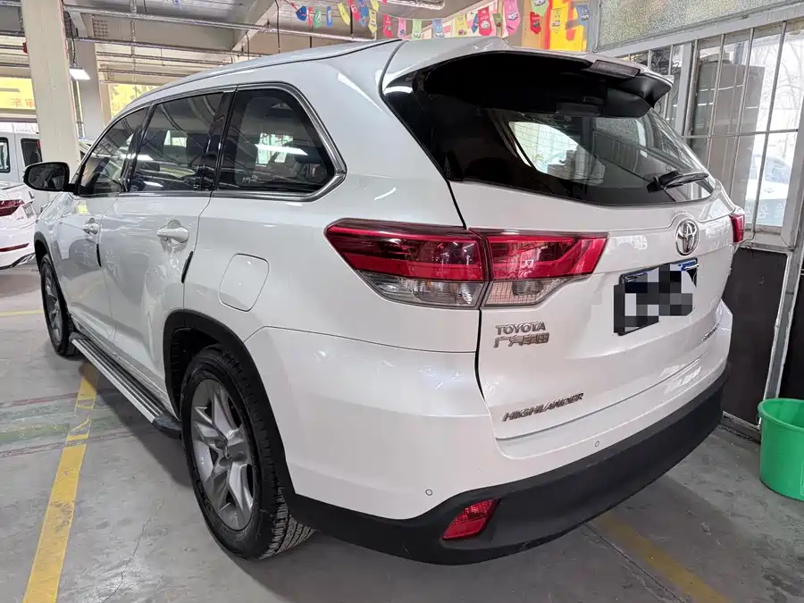 Used Toyota Highlander 2018 2.0T four-wheel drive luxury version 7 seats National V