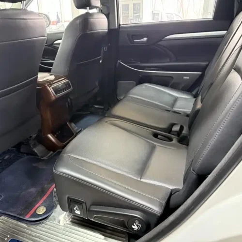 Used Toyota Highlander 2018 2.0T four-wheel drive luxury version 7 seats National V