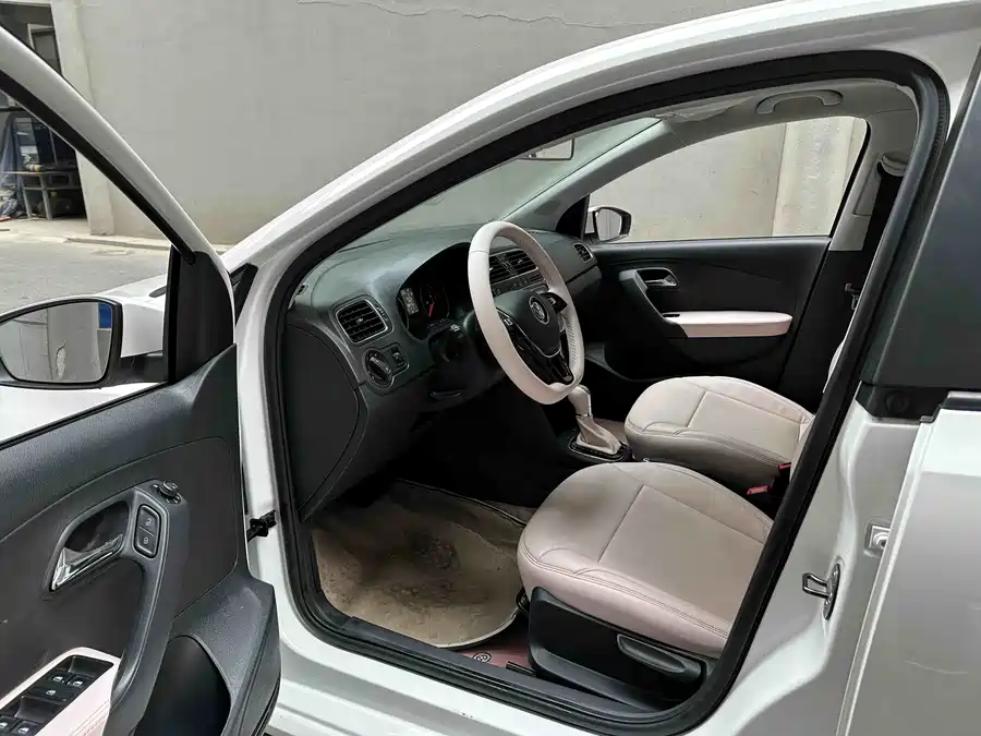 Used Volkswagen Polo 2018 1.5L automatic safety model