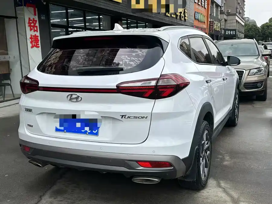 900x675_0_q87_c42_autohomecar__ChxpVWlI3XCAUhmTAAZJqTTICjw742.jpg.webp Used Hyundai Tucson 2020 280TGDi dual-clutch two-wheel drive intelligent version National V