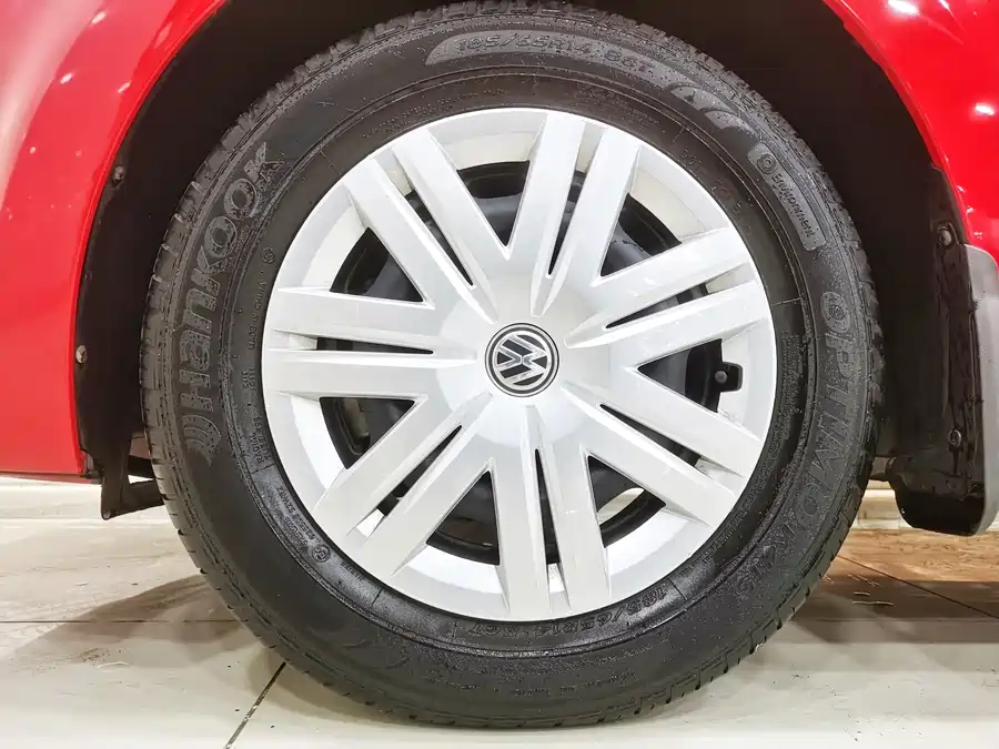 Used Volkswagen Polo 2018 1.5L manual safe driving model