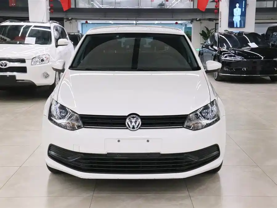 Used Volkswagen Polo 2016 1.4L automatic fashion model