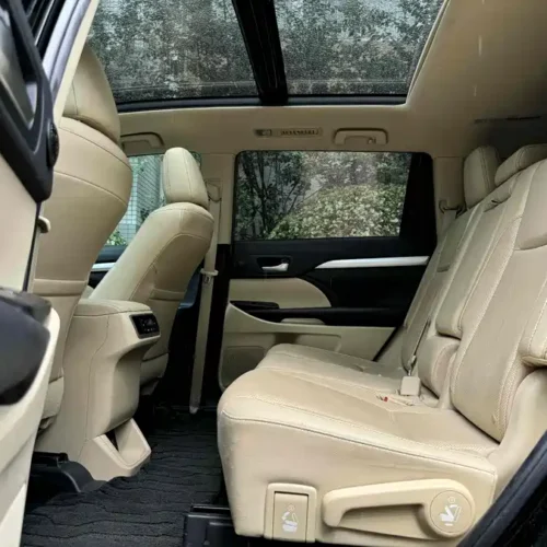900x675_0_q87_c42_autohomecar__ChxpVWlRe-6AYG2wAAY5YYp1VS8452.jpg.webp Used Toyota Highlander 2018 2.0T four-wheel drive premium version