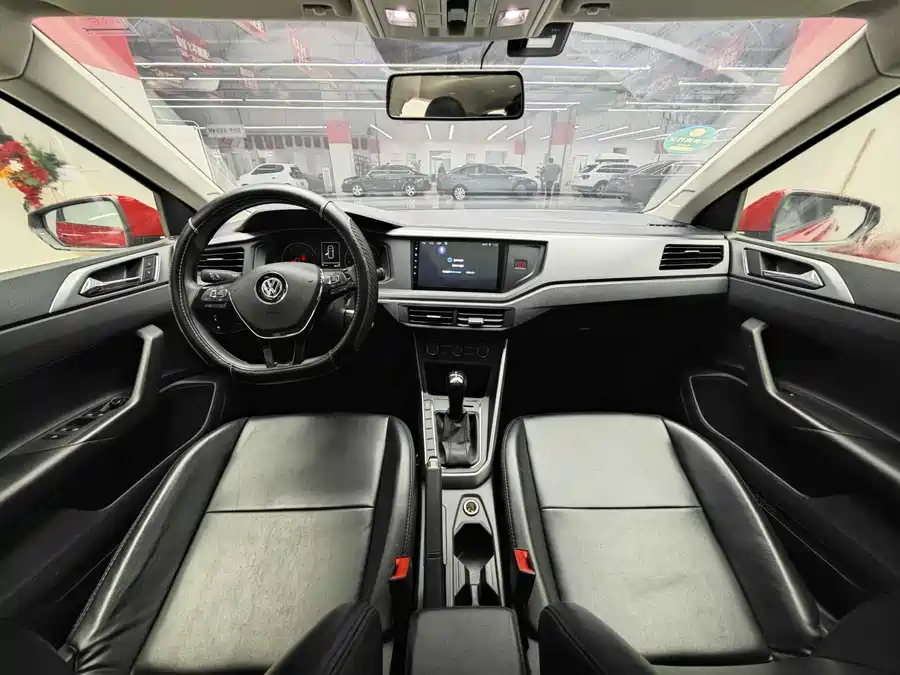 900x675_0_q87_c42_autohomecar__ChxpVWlUggmAIXADAAPyIaLKizw767.jpg.webp Used Volkswagen Polo 2019 Plus 1.5L Automatic Panoramic Enjoyment Edition
