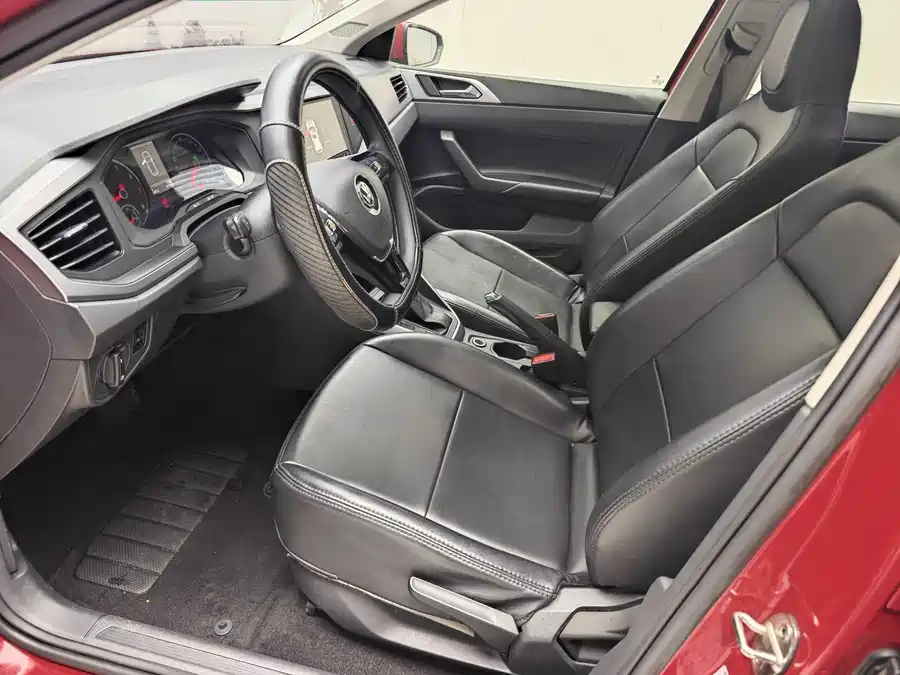 900x675_0_q87_c42_autohomecar__ChxpVWlUggqAKEUnAAOoCdVSMg4697.jpg.webp Used Volkswagen Polo 2019 Plus 1.5L Automatic Panoramic Enjoyment Edition