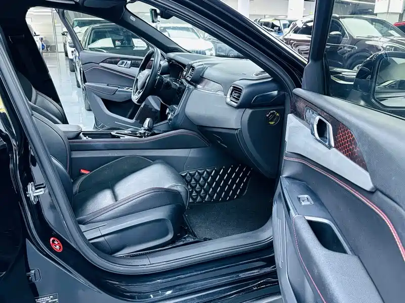 900x675_0_q87_c42_autohomecar__ChxpVWlWNSuAQqG4AANL7HLMUFE046.jpg.webp Used Lynk & Co 03 2021 1.5TD DCT Plus