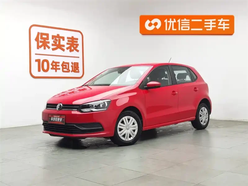 Used Volkswagen Polo 2016 1.4L manual fashion model