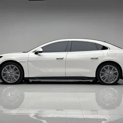 900x675_0_q87_c42_autohomecar__ChxpVWldKq2AWW_LAANus6Dao-E692.jpg.webp Used Denza Z9 2024 1100km four-wheel drive Ultra version