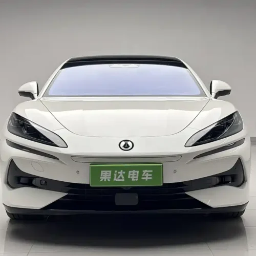 900x675_0_q87_c42_autohomecar__ChxpVWldKqqAN4feAAM1RzQAZtM641.jpg.webp Used Denza Z9 2024 1100km four-wheel drive Ultra version