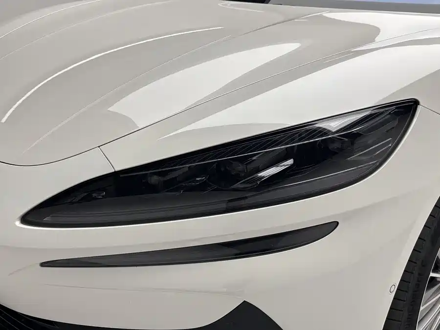 900x675_0_q87_c42_autohomecar__ChxpVWldKrOAeixCAANLnVHJvto644.jpg.webp Used Denza Z9 2024 1100km four-wheel drive Ultra version