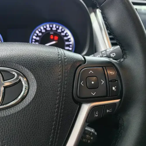 Used Toyota Highlander 2018 2.0T four-wheel drive luxury version 7 seats National V