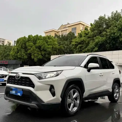 Used Toyota RAV4 Rongfang 2020 2.0L CVT two-wheel drive fashion version