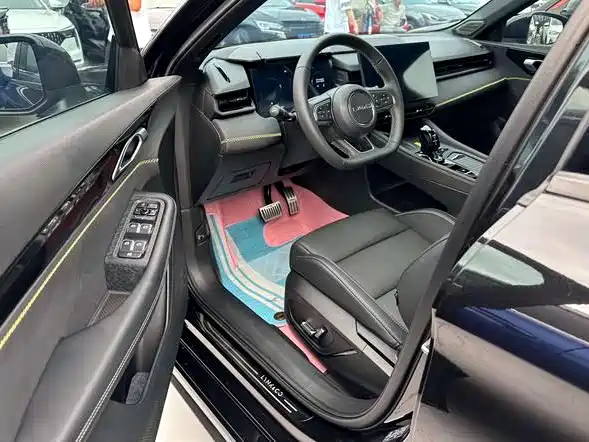 Used Lynk & Co 03 2023 1.5TD DCT Pro