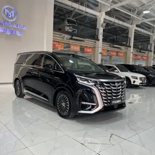 900x675_0_q87_c42_autohomecar__ChxpVWlojF2AGpN5AAkRZ4ryBRc999.jpg.webp Used Denza D9 2025 DM-i smart driving version 1020 four-wheel drive premium model