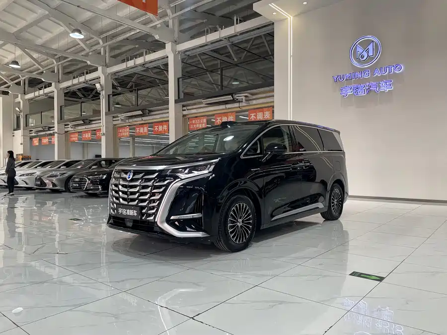 900x675_0_q87_c42_autohomecar__ChxpVWlojFmAcHueAAjtzgF9c2A734.jpg.webp Used Denza D9 2025 DM-i smart driving version 1020 four-wheel drive premium model