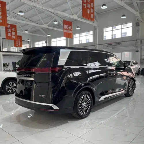 900x675_0_q87_c42_autohomecar__ChxpVWlojFyATFzUAAknyM03B2g345.jpg.webp Used Denza D9 2025 DM-i smart driving version 1020 four-wheel drive premium model