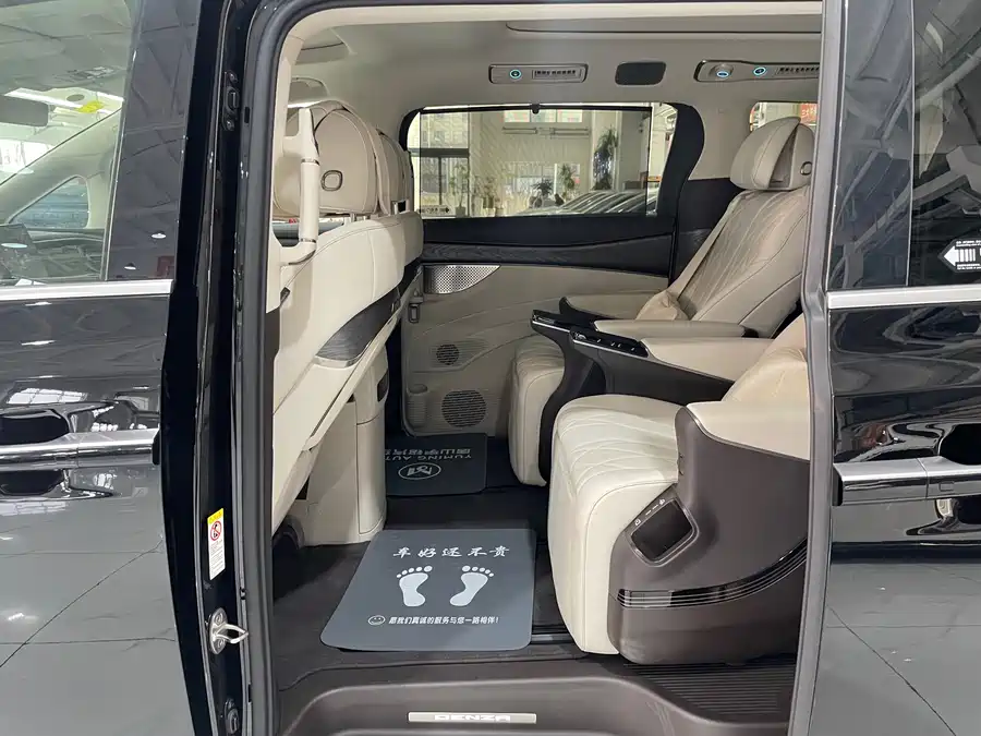 900x675_0_q87_c42_autohomecar__ChxpVWlojGiALS4DAAkxuuiJ81Q309.jpg.webp Used Denza D9 2025 DM-i smart driving version 1020 four-wheel drive premium model