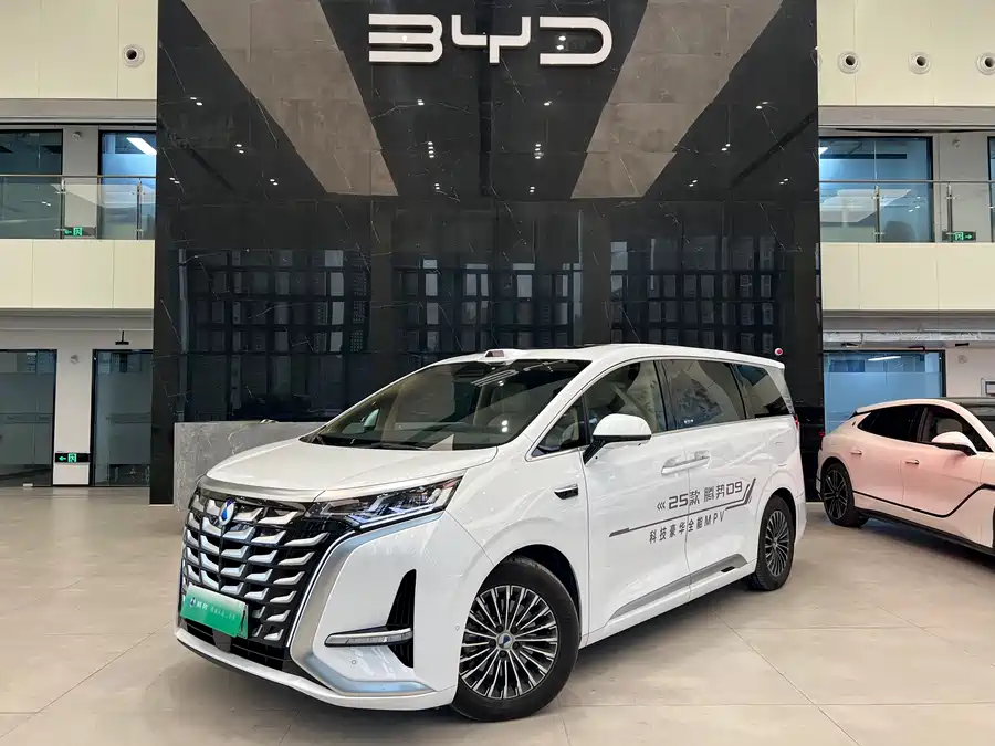 Used Denza D9 2025 DM-i smart driving version 1020 four-wheel drive flagship model
