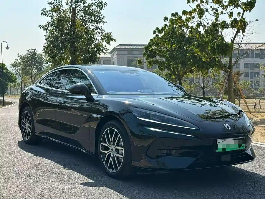 Used Denza Z9 2024 1100km four-wheel drive Max version