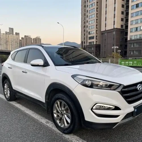 900x675_0_q87_c42_autohomecar__ChxpVWm1V9qABPyrAAJpd2bDoD0205.jpg.webp Used Hyundai Tucson 2018 1.6T dual-clutch two-wheel drive 15th anniversary special edition