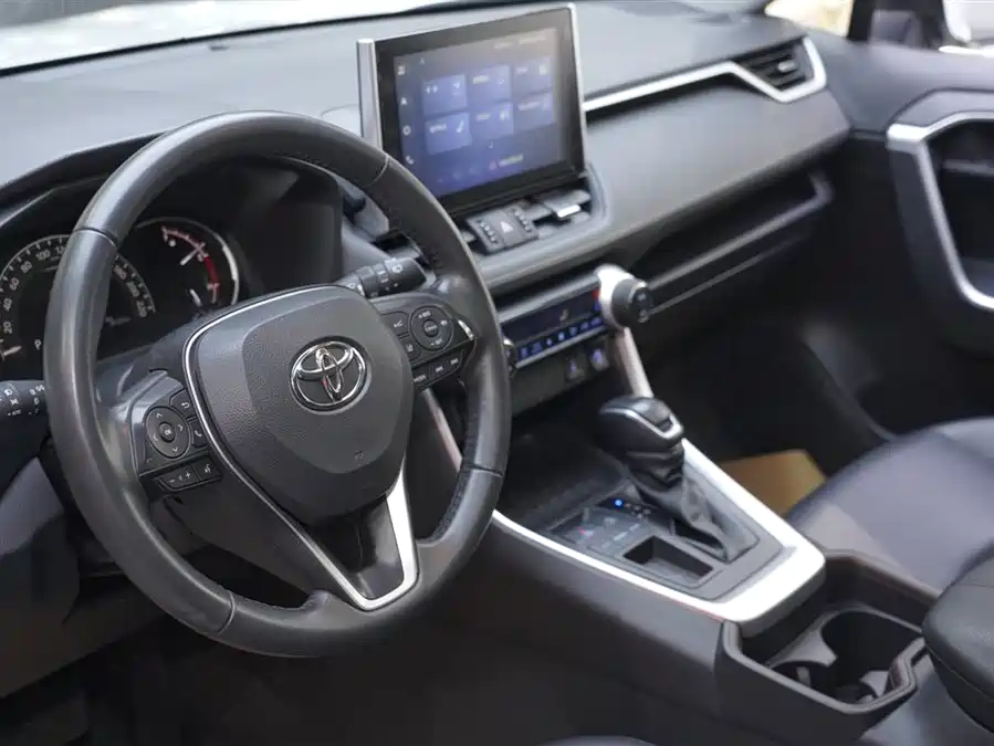 Used Toyota RAV4 Rongfang 2022 2.0L CVT two-wheel drive fashion Plus version