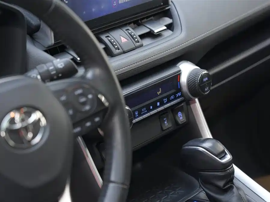 Used Toyota RAV4 Rongfang 2022 2.0L CVT two-wheel drive fashion Plus version