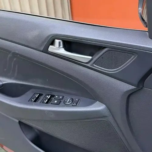 900x675_0_q87_c42_autohomecar__ChxpVWm2q0OAPchXAANsXoXQ_DU940.jpg.webp Used Hyundai Tucson 2018 1.6T dual-clutch two-wheel drive 15th anniversary special edition