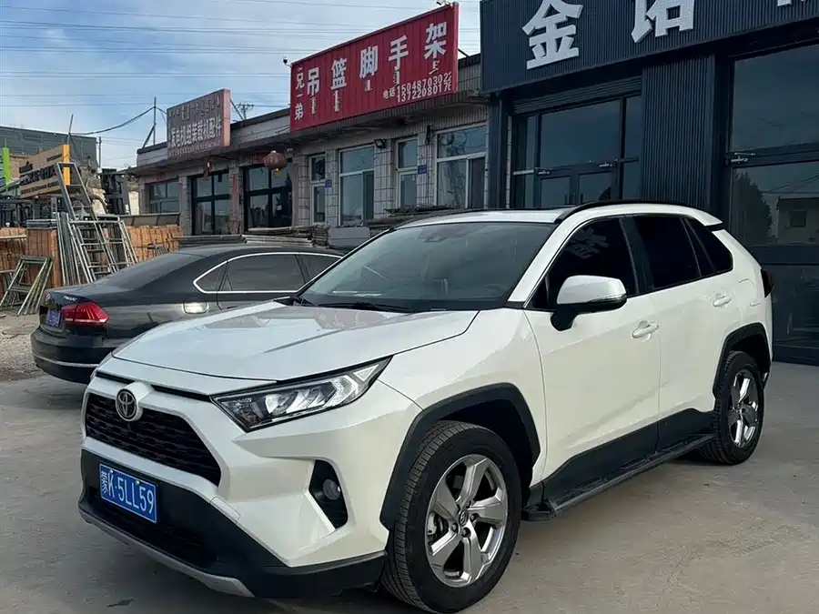 Used Toyota RAV4 Rongfang 2021 2.0L CVT two-wheel drive fashion PLUS version