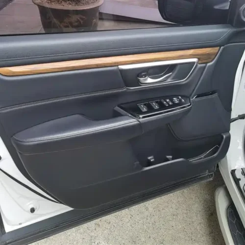 900x675_0_q87_c42_autohomecar__ChxpVWm6FnqAP_JRAAHj_Vxtax0289.jpg.webp Used Honda CR-V 2017 240TURBO CVT two-wheel drive fashion version