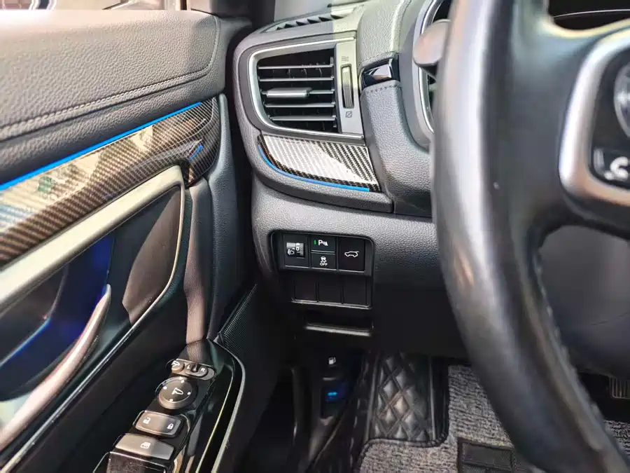 900x675_0_q87_c42_autohomecar__ChxpVWm6HH6AOjpfAAemiqMj2F8109.jpg.webp Used Honda CR-V 2017 240TURBO CVT two-wheel drive fashion version