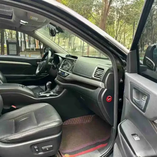 Used Toyota Highlander 2017 2.0T four-wheel drive luxury version 7 seats