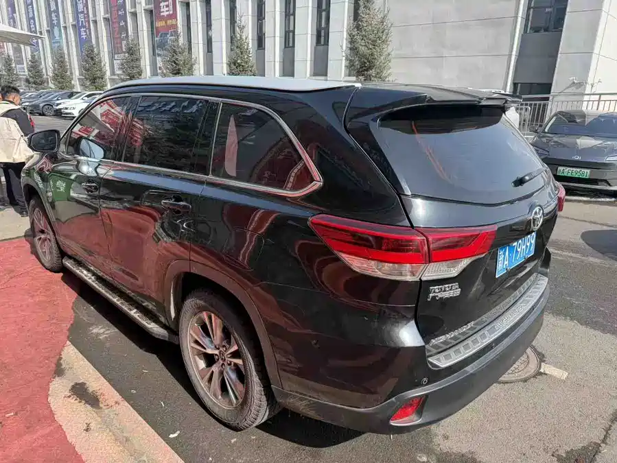 Used Toyota Highlander 2018 2.0T two-wheel drive elite version