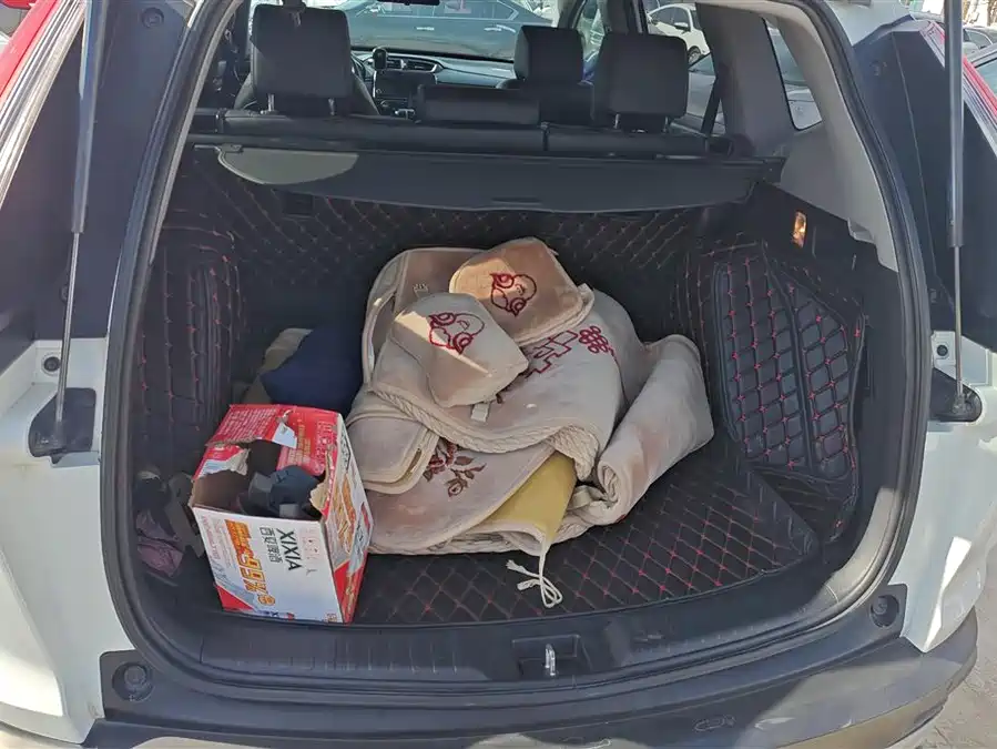 900x675_0_q87_c42_autohomecar__ChxpVWm72DOANefzAAHcIvhef-A037.jpg.webp Used Honda CR-V 2017 240TURBO CVT two-wheel drive fashion version