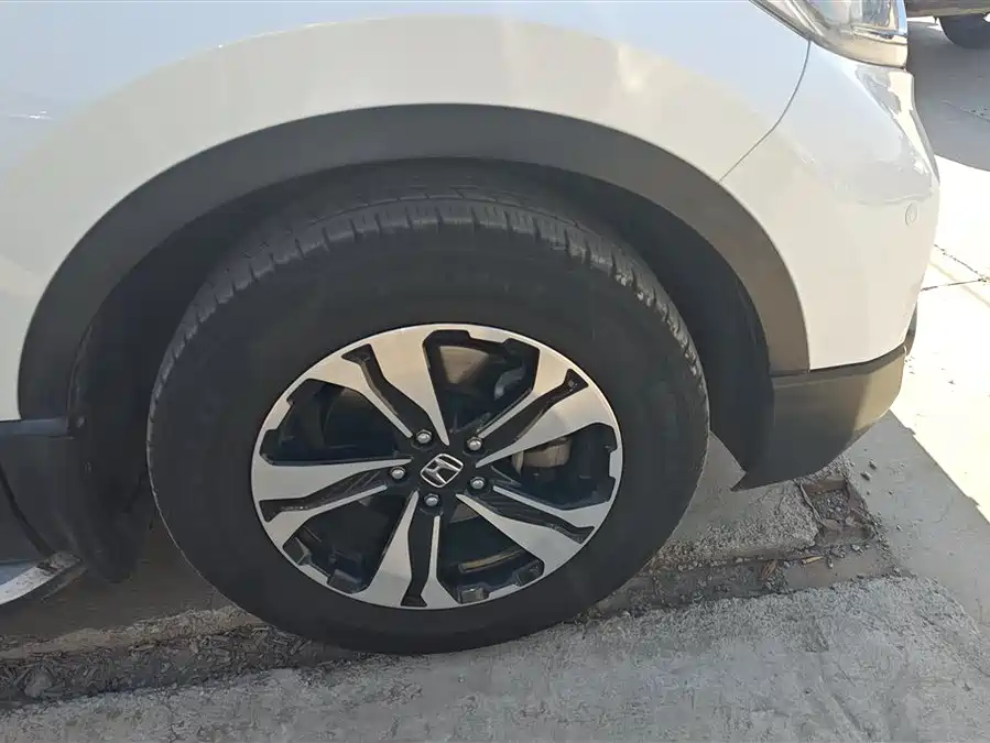 900x675_0_q87_c42_autohomecar__ChxpVWm72DOAcLwhAAFrzhG0a58677.jpg.webp Used Honda CR-V 2017 240TURBO CVT two-wheel drive fashion version