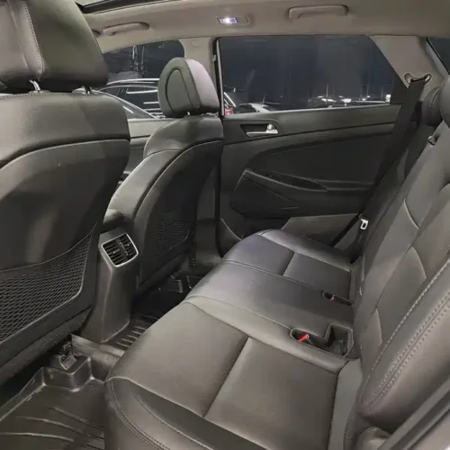 900x675_0_q87_c42_autohomecar__ChxpVWm79j-AQpbWAAYiSnGngi0369.jpg.webp Used Hyundai Tucson 2018 1.6T dual-clutch two-wheel drive 15th anniversary special edition