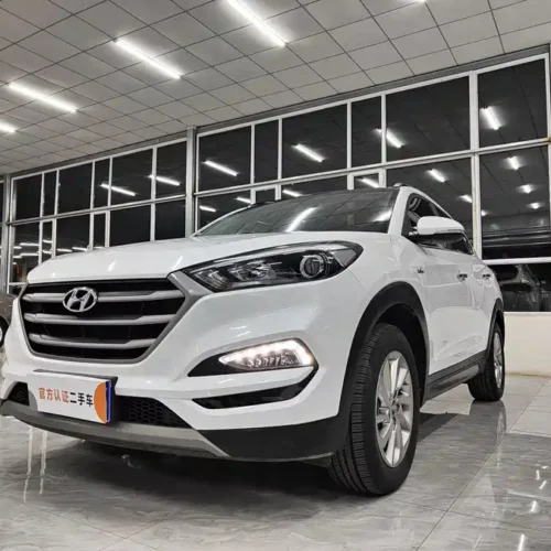 900x675_0_q87_c42_autohomecar__ChxpVWm79jyAabEiAAc9qlPLduc917.jpg.webp Used Hyundai Tucson 2018 1.6T dual-clutch two-wheel drive 15th anniversary special edition