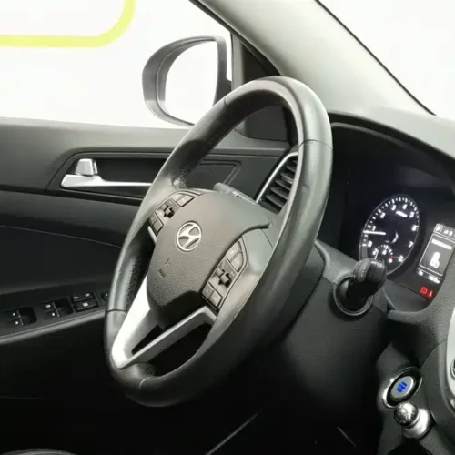 900x675_0_q87_c42_autohomecar__ChxpVWm7jk6AWy-WAAGJEbqRhmU773.jpg.webp Used Hyundai Tucson 2015 1.6T dual-clutch two-wheel drive intelligent model