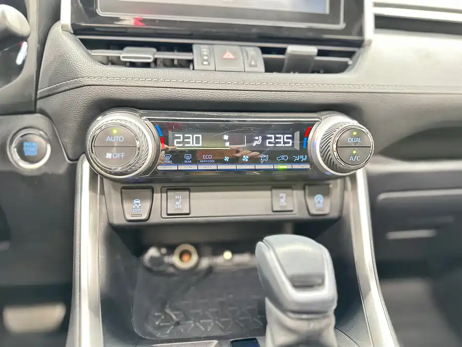 Used Toyota RAV4 Rongfang 2020 2.0L CVT two-wheel drive fashion PLUS version