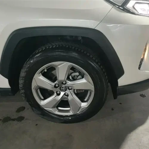 Used Toyota RAV4 Rongfang 2020 2.0L CVT two-wheel drive fashion PLUS version