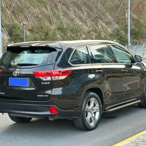 900x675_0_q87_c42_autohomecar__ChxpVWm7wjiAbGTaAA0SzFJAg-o253.jpg.webp Used Toyota Highlander 2018 2.0T four-wheel drive luxury version 7 seats National V