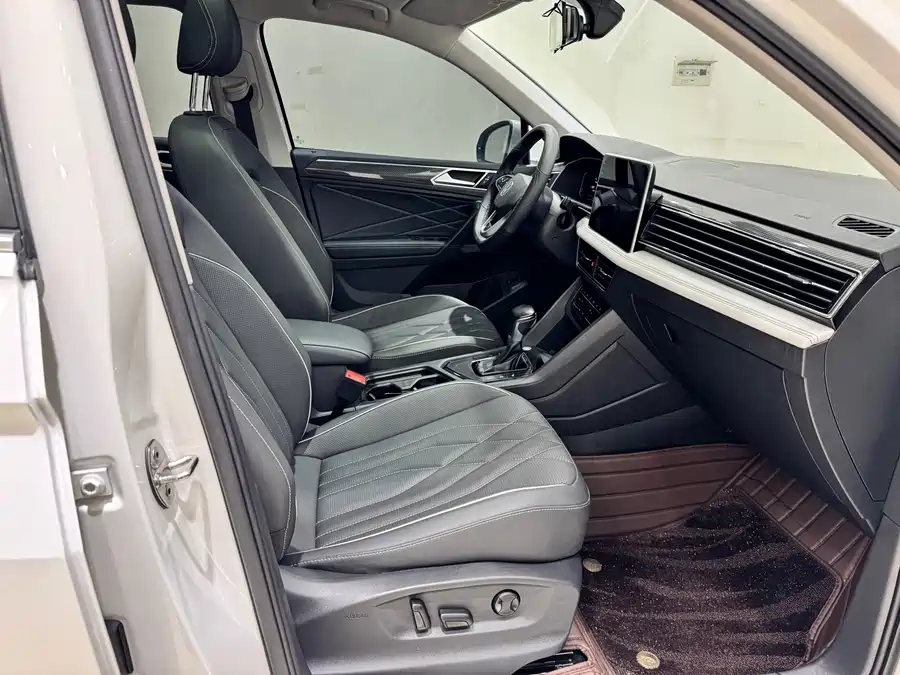 Used Volkswagen Tiguan L 2022 330TSI automatic two-wheel drive R-Line version