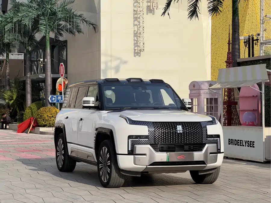 Used BYD Yangwang U8 2023 Deluxe Edition