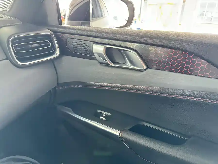 Used Lynk & Co 03 2019 1.5TD DCT Pro version National VI