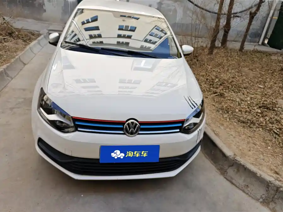 Used Volkswagen Polo 2018 1.5L manual safe driving model