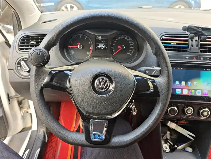 Used Volkswagen Polo 2018 1.5L manual safe driving model