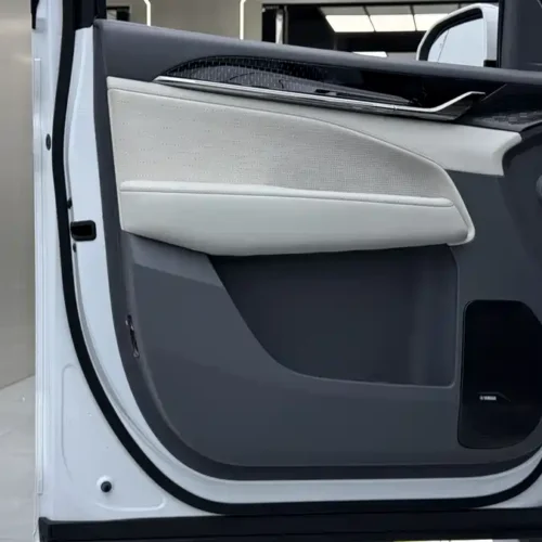 900x675_0_q87_c42_autohomecar__ChxpVWmJRtWAAGzyAAOdyBkOkiY103.jpg.webp Used Zeekr 009 2024 seven-seat aisle version four-wheel drive 108kWh