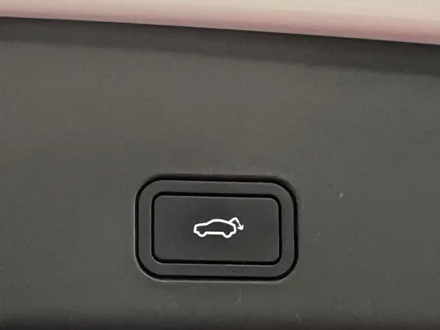 900x675_0_q87_c42_autohomecar__ChxpVWmMGseAW7P9AAL6i90XsJk542.jpg.webp Used Zeekr 001 2023 WE version 86kWh